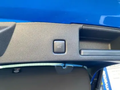 Photo 16 Ford Kuga 2.5 Duratec 180ch Hybrid FlexiFuel ST-Line X Powershift