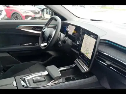 Photo 13 Renault Espace  1.2 E-Tech full hybrid 200ch esprit Alpine 7 places - 25