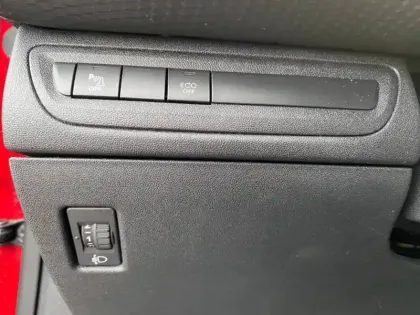 Photo 9 Peugeot 2008  1.2 Turbo 110ch E6.c GT Line S&S 5cv