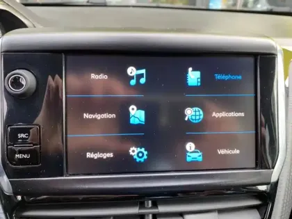 Photo 12 Peugeot 2008  1.2 Turbo 110ch E6.c GT Line S&S 5cv