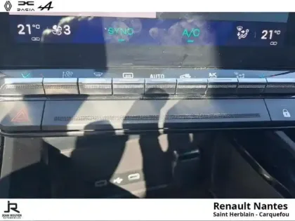 Photo 41 Renault Espace  E-Tech full hybrid 200ch Techno 7 places