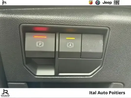Photo 29 Renault Austral  1.2 E-Tech full hybrid 200ch Techno - 24