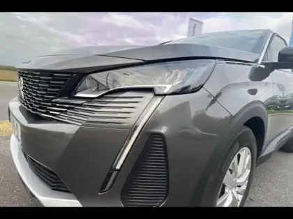 Photo 12 Peugeot 3008  Hybrid 136ch Active Pack e-DCS6