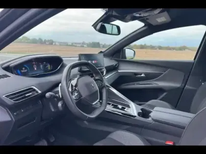 Photo 7 Peugeot 3008  Hybrid 136ch Active Pack e-DCS6