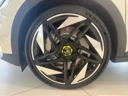 Photo 11 Abarth 600  e 240ch 54kWh Turismo