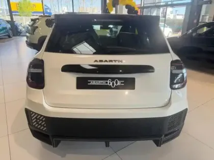 Photo 3 Abarth 600  e 240ch 54kWh Turismo