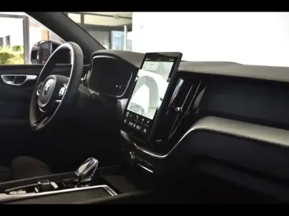 Photo 26 Volvo Xc60  T6 Hybride Rechargeable 350ch Black Edition Geartronic 8 AWD