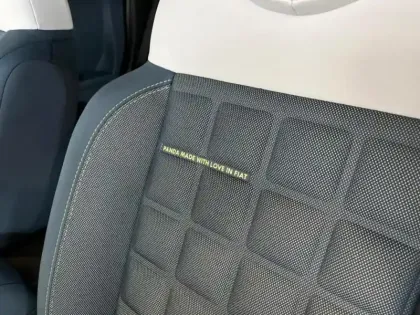 Photo 13 Fiat Grande Panda  Electrique 113ch La Prima