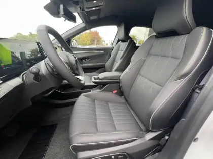 Photo 4 Renault Megane  E-Tech 220 ch autonomie confort GSR2