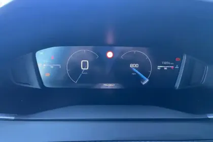 Photo 17 Peugeot 208  PureTech 100 S&S BVM6