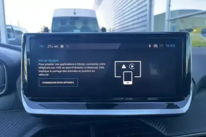 Photo 20 Peugeot 208  PureTech 100 S&S BVM6