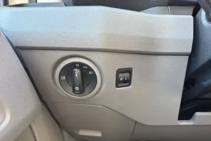 Photo 25 Volkswagen Crafter  VAN 30 L3H3 2.0 TDI 140 CH