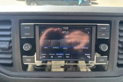 Photo 19 Volkswagen Crafter  VAN 30 L3H3 2.0 TDI 140 CH