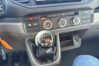 Photo 23 Volkswagen Crafter  VAN 30 L3H3 2.0 TDI 140 CH