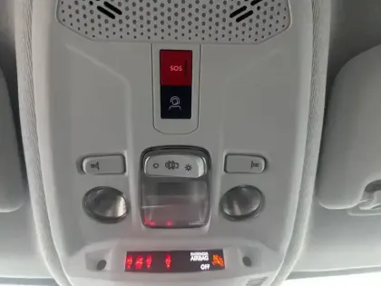 Photo 17 Peugeot 208  PureTech 75 S&S BVM5