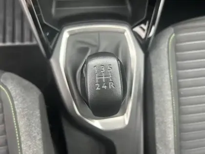 Photo 13 Peugeot 208  PureTech 75 S&S BVM5