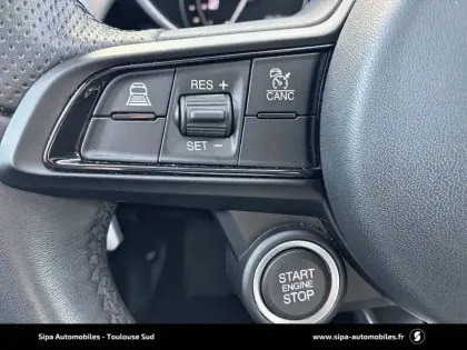 Photo 43 Alfa Romeo Giulia  2.0 T 200 ch AT8