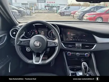 Photo 38 Alfa Romeo Giulia  2.0 T 200 ch AT8