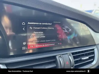 Photo 82 Alfa Romeo Giulia  2.0 T 200 ch AT8