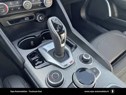 Photo 118 Alfa Romeo Giulia  2.0 T 200 ch AT8