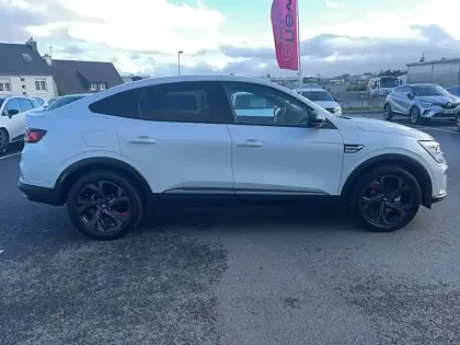 Photo 5 Renault Arkana  E-Tech hybride 145