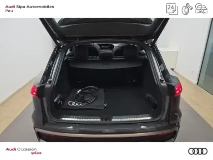 Photo 10 Audi Q5  e-hybrid 299 ch S tronic 7 Quattro