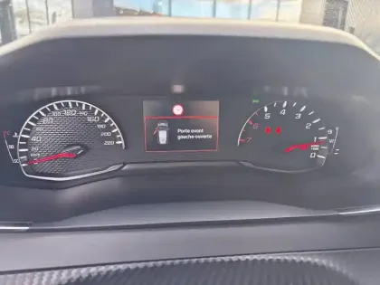 Photo 9 Peugeot 208  PureTech 100 S&S BVM6