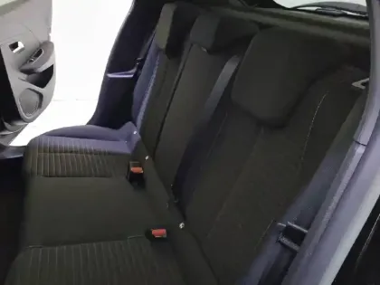 Photo 61 Peugeot 208  PureTech 100 S&S BVM6