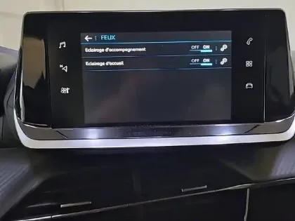 Photo 72 Peugeot 208  PureTech 100 S&S BVM6