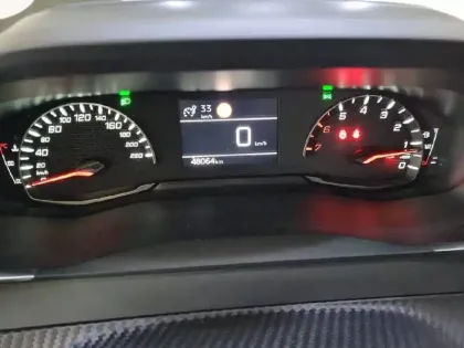 Photo 59 Peugeot 208  PureTech 100 S&S BVM6