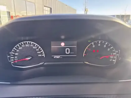 Photo 34 Peugeot 208  PureTech 100 S&S BVM6