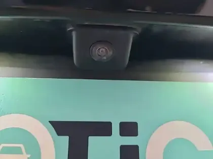 Photo 80 Peugeot 208  PureTech 100 S&S BVM6