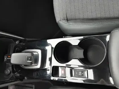 Photo 25 Peugeot 2008  PureTech 130 S&S EAT8