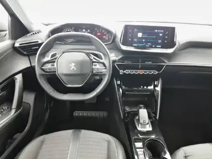 Photo 7 Peugeot 2008  PureTech 130 S&S EAT8