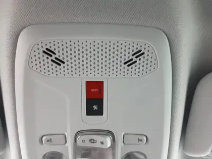 Photo 24 Peugeot 2008  PureTech 130 S&S EAT8