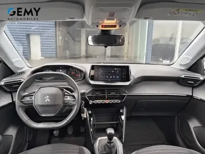 Photo 51 Peugeot 208  BLUEHDI 100 S&S BVM6