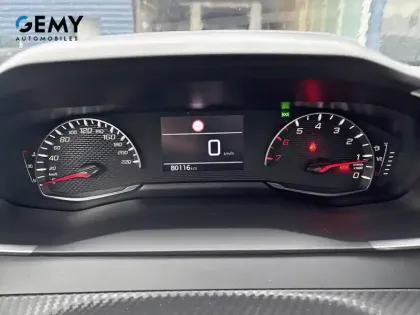 Photo 55 Peugeot 208  BLUEHDI 100 S&S BVM6