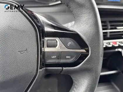 Photo 40 Peugeot 208  BLUEHDI 100 S&S BVM6