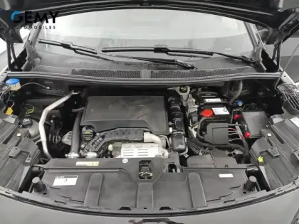 Photo 33 Peugeot 5008  PureTech 130ch S&S EAT8