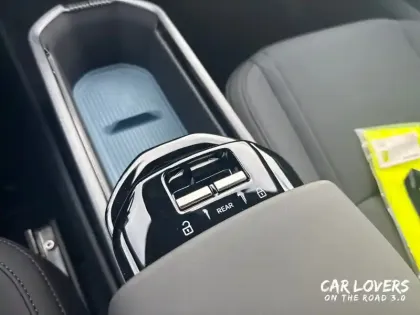 Photo 19 Volvo Ex30  Single Extended Range 272 ch 1EDT