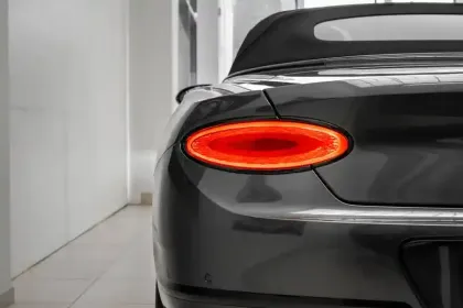 Photo 23 Bentley Continental  GTC  W12 6.0 635 ch BVA