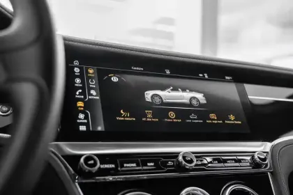 Photo 33 Bentley Continental  GTC  W12 6.0 635 ch BVA