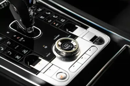 Photo 31 Bentley Continental  GTC  W12 6.0 635 ch BVA