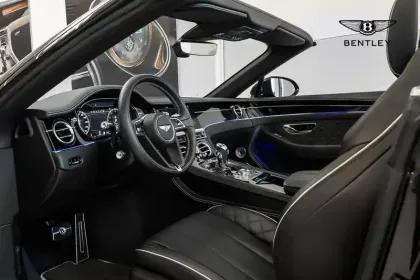 Photo 41 Bentley Continental  GTC  W12 6.0 635 ch BVA