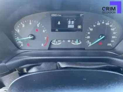 Photo 27 Ford Fiesta Gén. V Ph2 Titanium Business 5