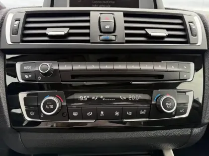 Photo 20 BMW Serie 2 Coupe 220i 184 ch