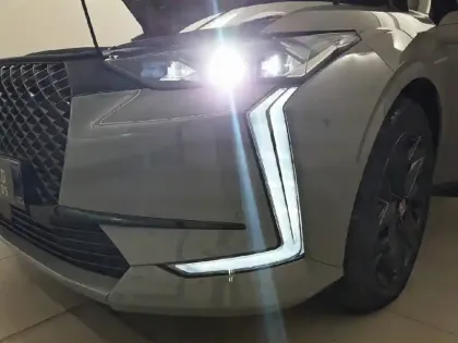 Photo 15 DS DS 4  PureTech 130 EAT8