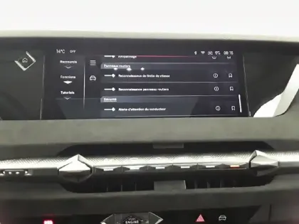 Photo 21 DS DS 4  PureTech 130 EAT8