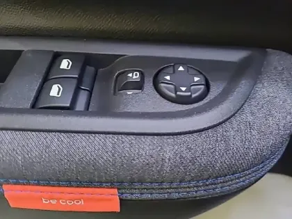 Photo 27 Citroën C3  Turbo 100 ch BVM6