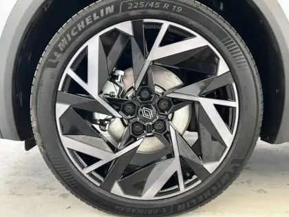 Photo 57 Renault Symbioz  E-Tech full hybrid 145